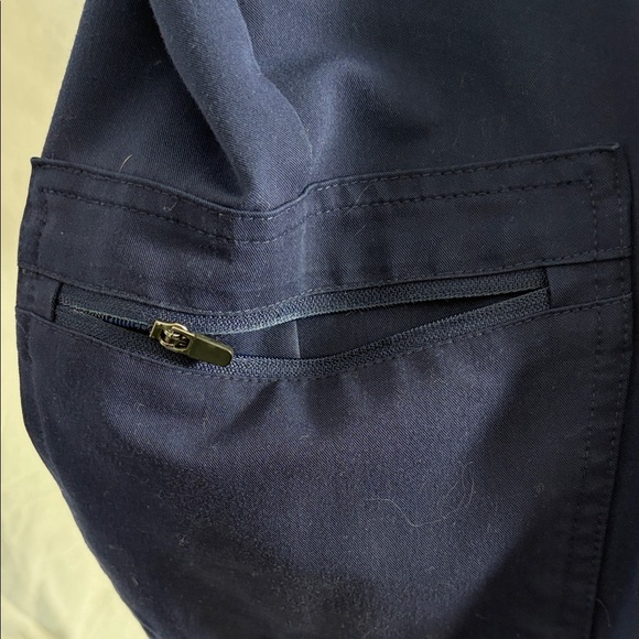 Women’s Figs Zamora Jogger Scrubs - Navy - broken cargo pocket zipper - SP - Picture 7 of 9